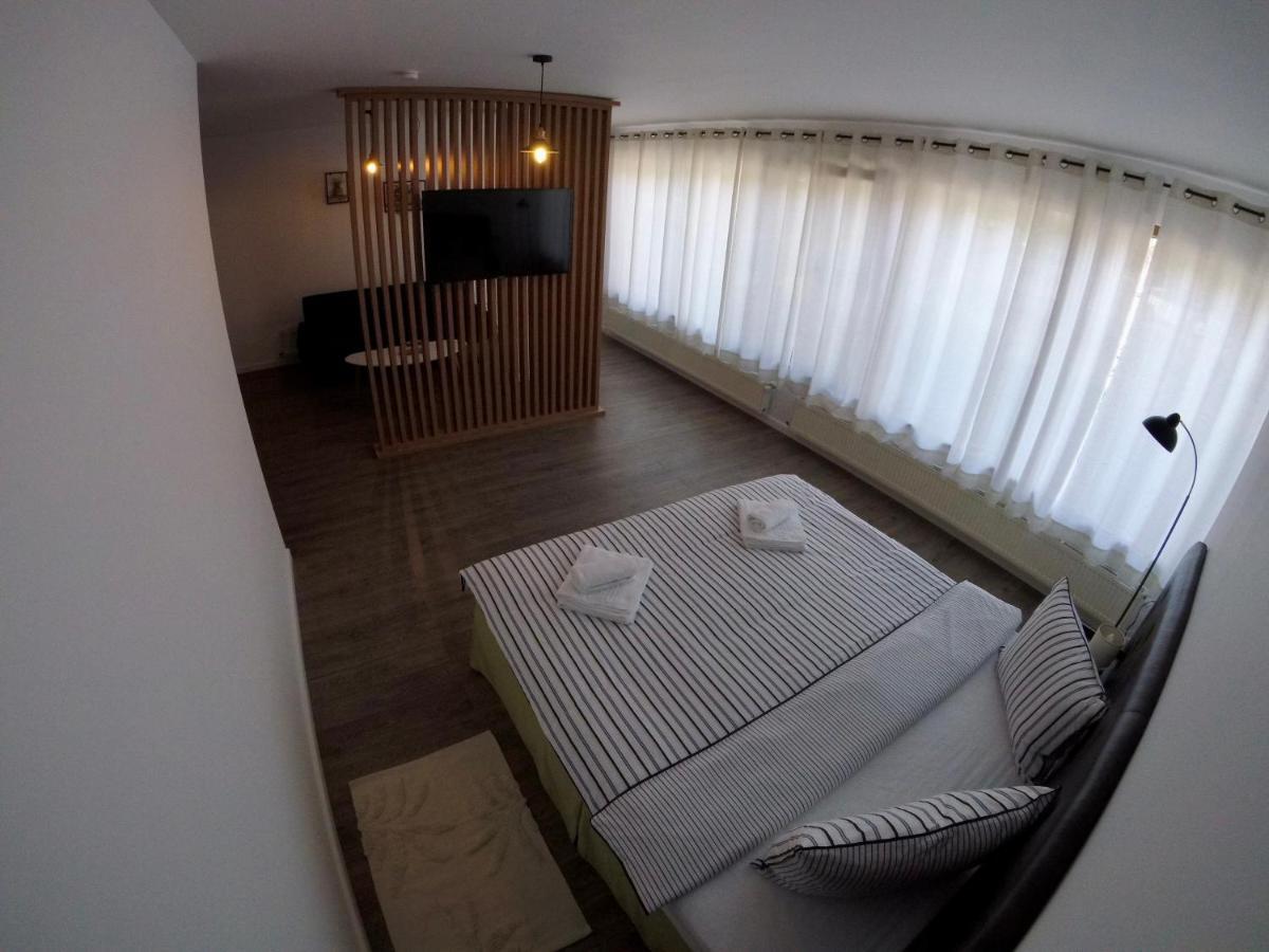 Cochet Accommodation Пьятра-Нямц Экстерьер фото