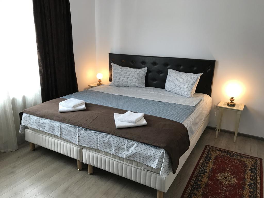Cochet Accommodation Пьятра-Нямц Экстерьер фото